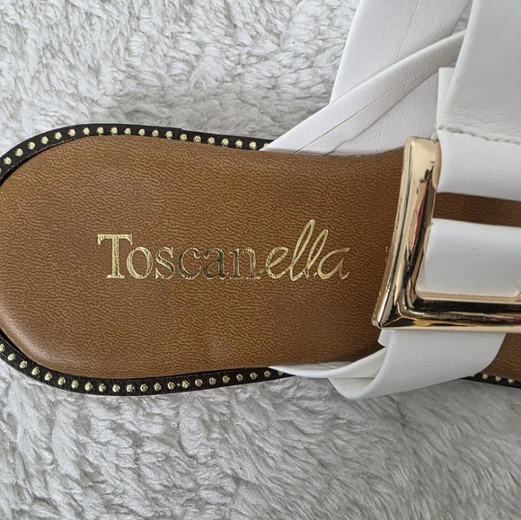 Toscanella White Sandals - Picture 2 of 4